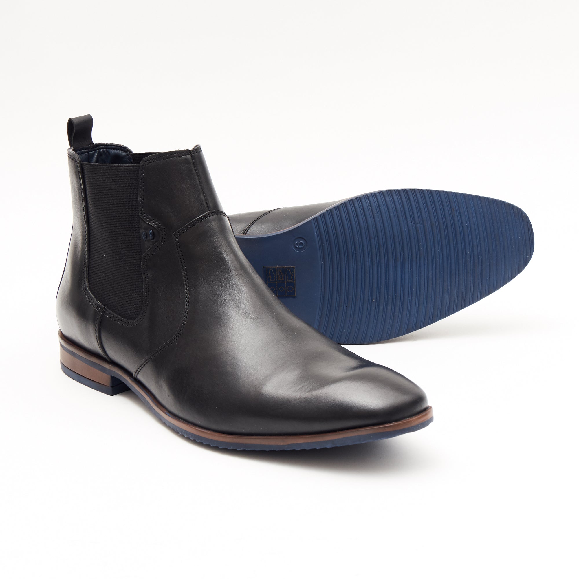 24718 - Leather Slip On Ankle Boots (Black)
